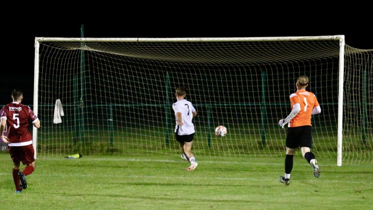 3 goals in five minutes as Bexhill exit the cup